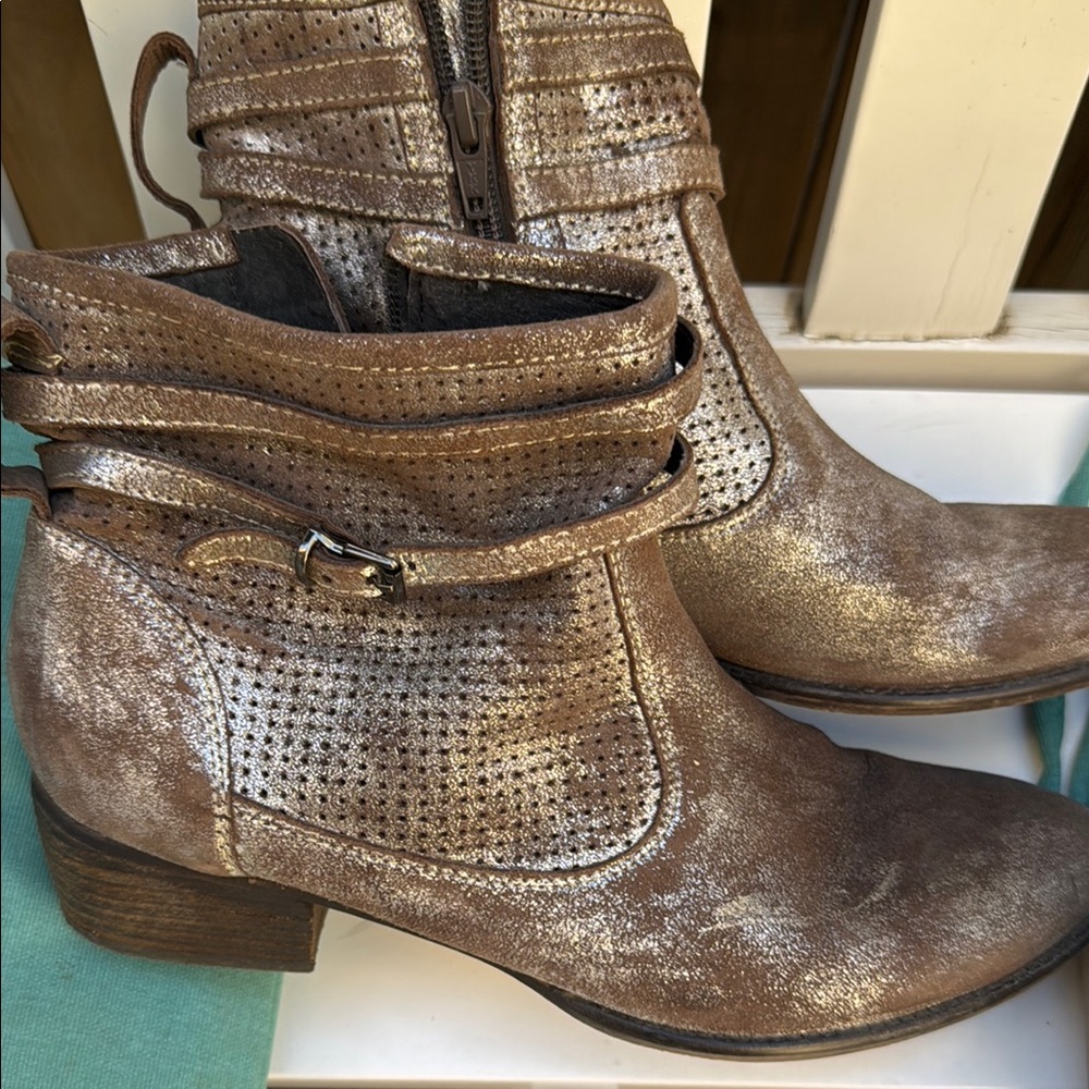 Stylish leather distressed brushed silver Ankle Boots booties size 10
